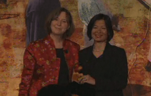 Co-chair of the Women's Opportunity Network (WON) (left) honors Reeta Roy, on behalf of the MasterCard Foundation, with the 2011 International Women's Leadership Award.