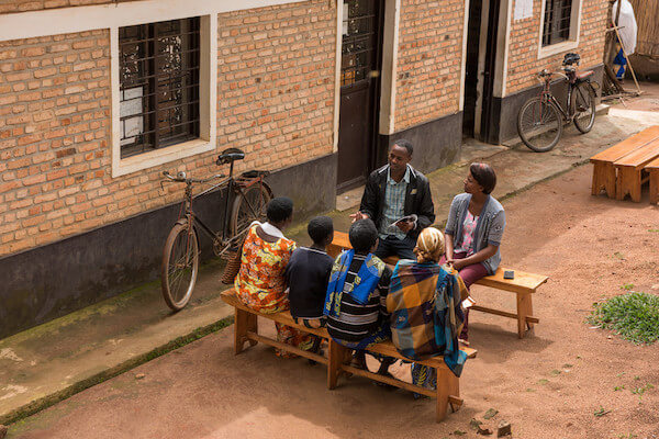 Une session de formation d'agriculteurs dans le district de Muhanga, au Rwanda.