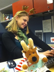 Blog author Jamelyn hard at work, in the holiday spirit.