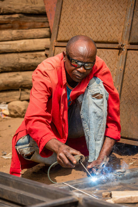 Luhavu at work